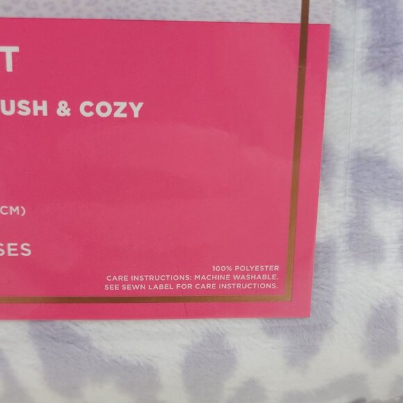 Juicy Couture Queen Plush Sheet Set Ultra Soft Cozy Leopard Print Lavender - Picture 7 of 8